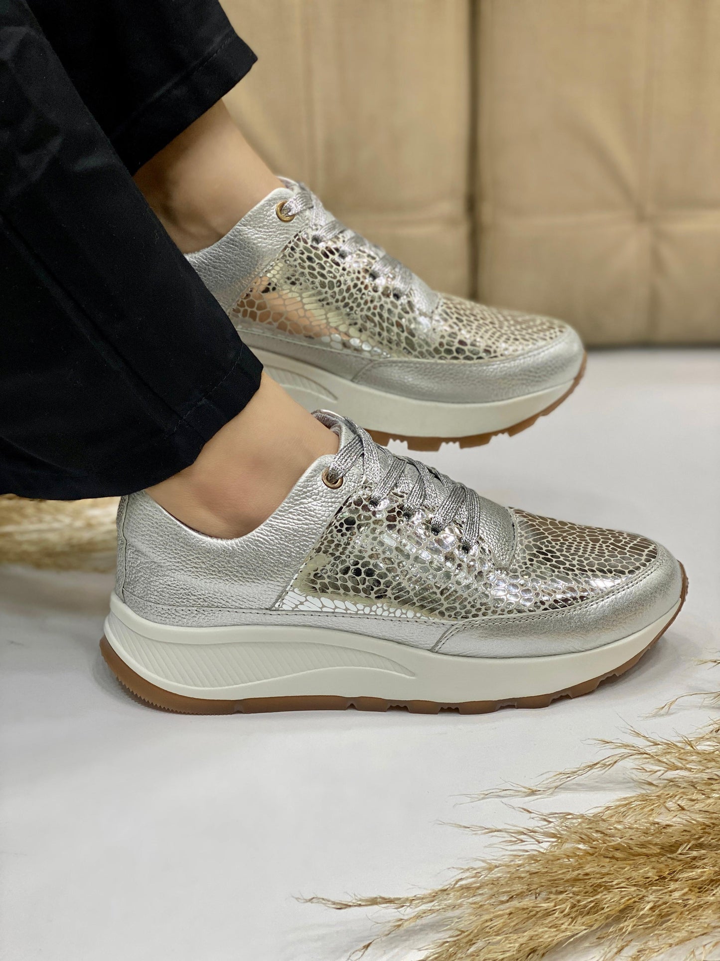 Sneakers Cuero Verona Plata